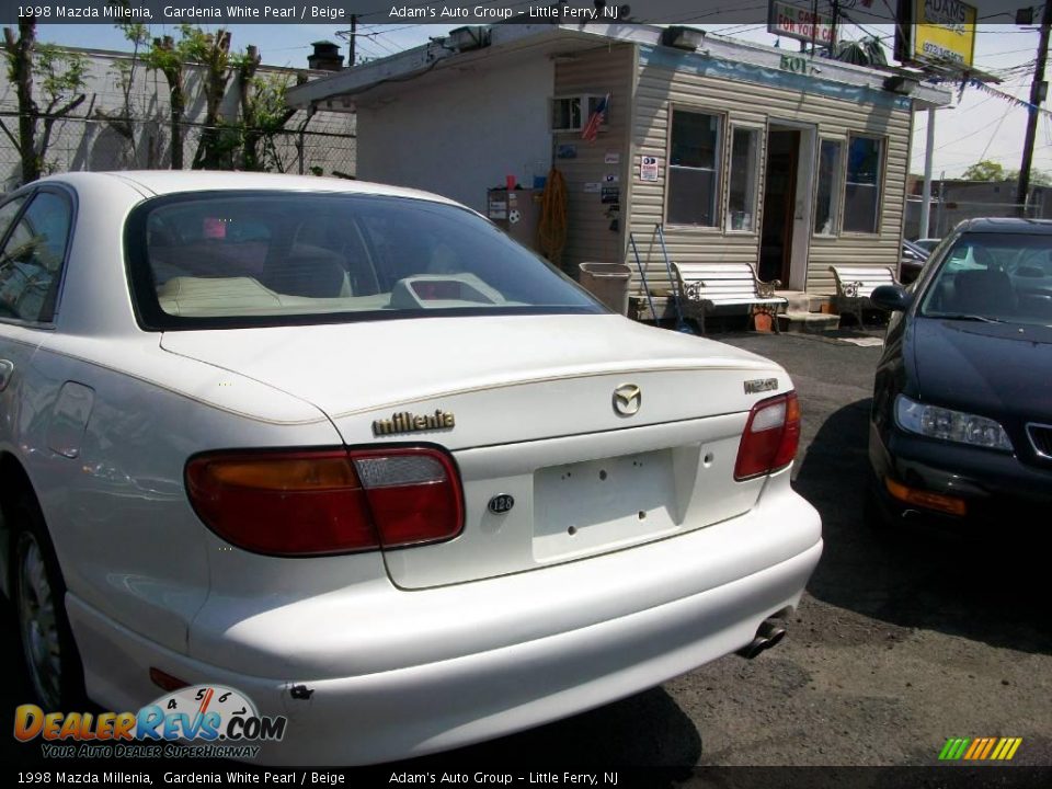1998 Mazda Millenia Gardenia White Pearl / Beige Photo #5