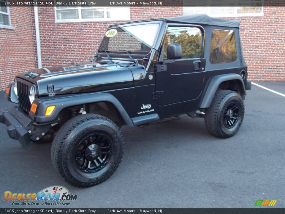 2006 Jeep Wrangler SE 4x4 Black / Dark Slate Gray Photo #1