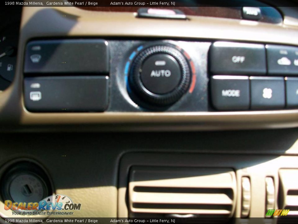 1998 Mazda Millenia Gardenia White Pearl / Beige Photo #11