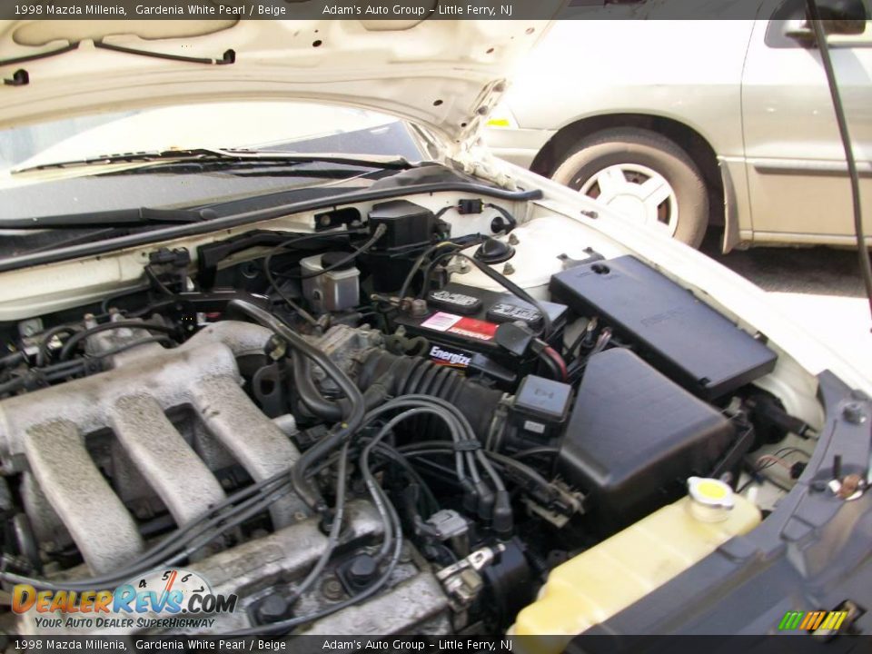 1998 Mazda Millenia Gardenia White Pearl / Beige Photo #19