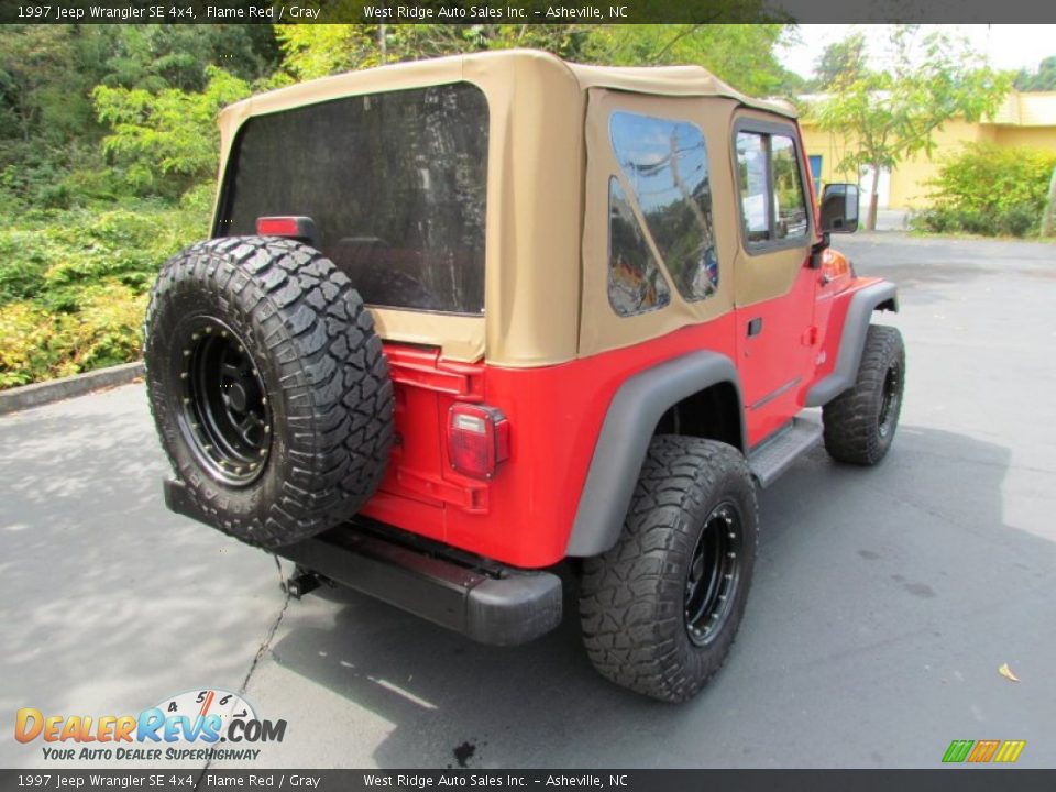1997 Jeep Wrangler SE 4x4 Flame Red / Gray Photo #5