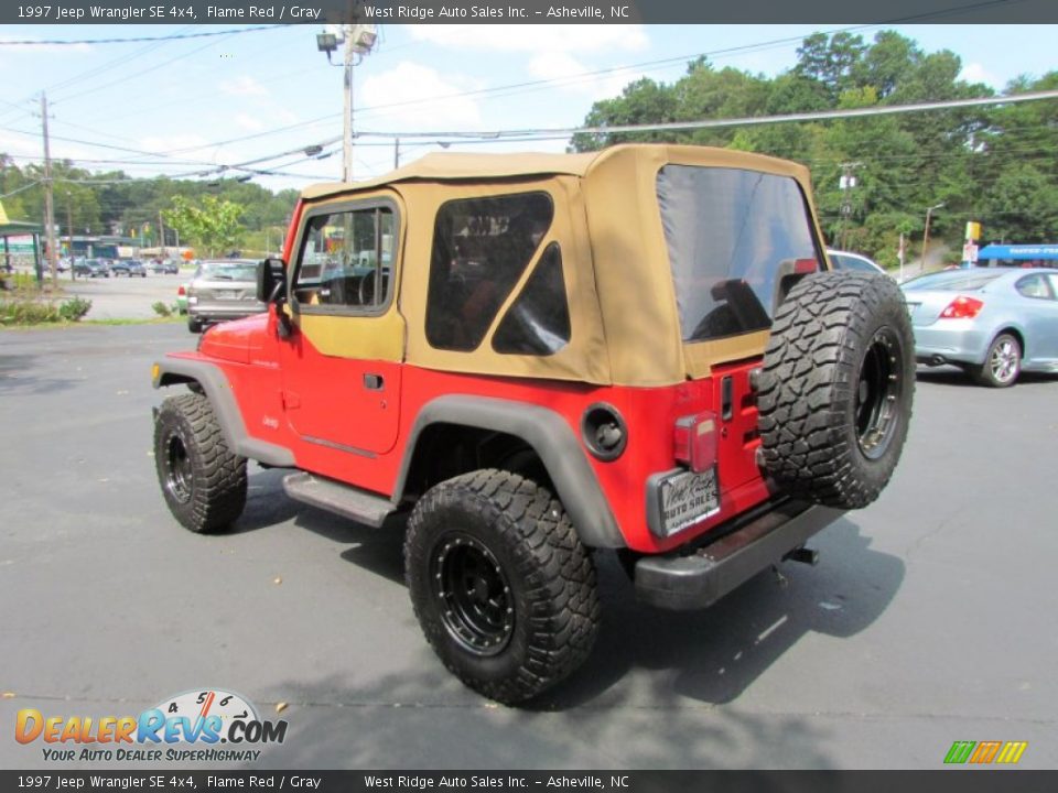 1997 Jeep Wrangler SE 4x4 Flame Red / Gray Photo #7