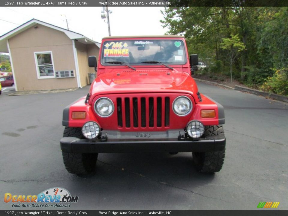 1997 Jeep Wrangler SE 4x4 Flame Red / Gray Photo #11