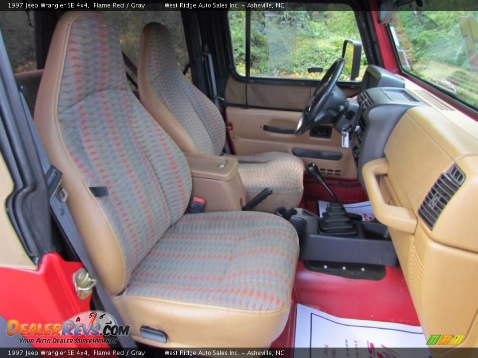 1997 Jeep Wrangler SE 4x4 Flame Red / Gray Photo #23