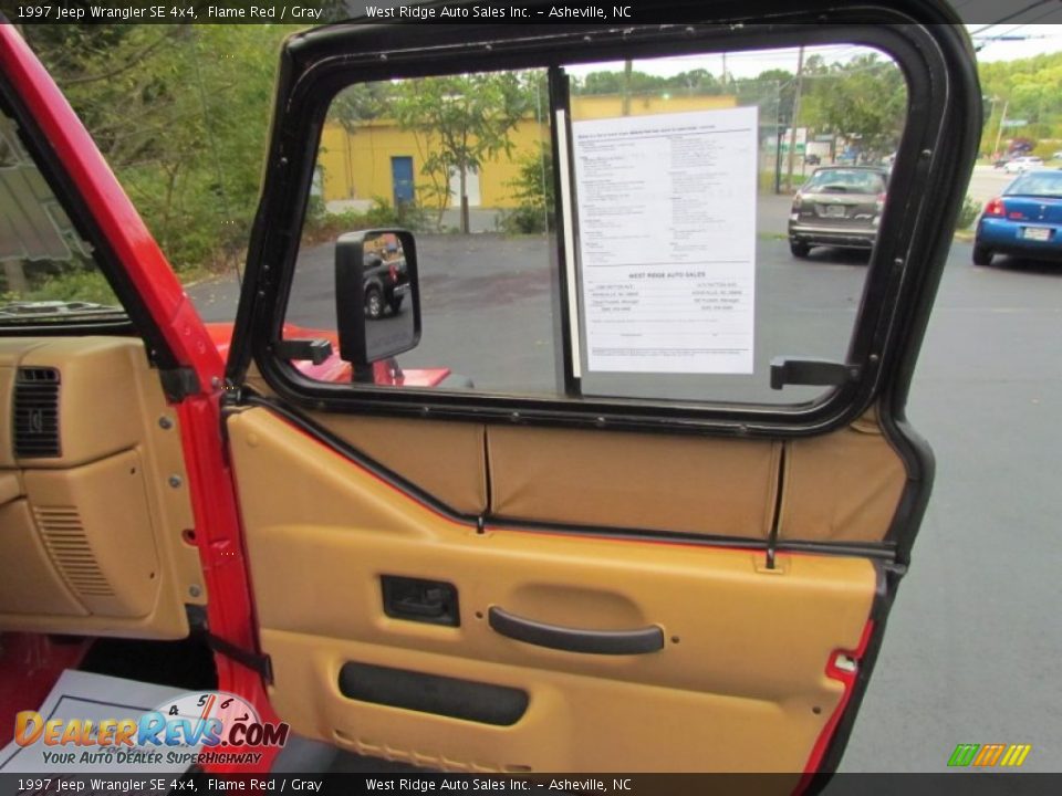 1997 Jeep Wrangler SE 4x4 Flame Red / Gray Photo #25