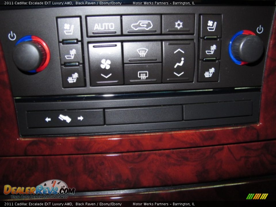 2011 Cadillac Escalade EXT Luxury AWD Black Raven / Ebony/Ebony Photo #33