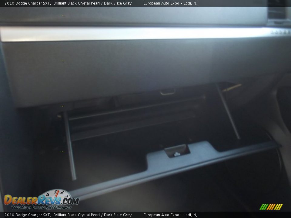 2010 Dodge Charger SXT Brilliant Black Crystal Pearl / Dark Slate Gray Photo #31