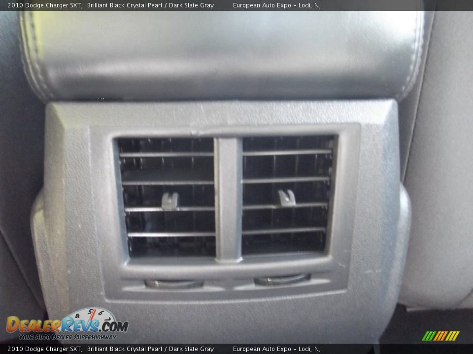 2010 Dodge Charger SXT Brilliant Black Crystal Pearl / Dark Slate Gray Photo #32