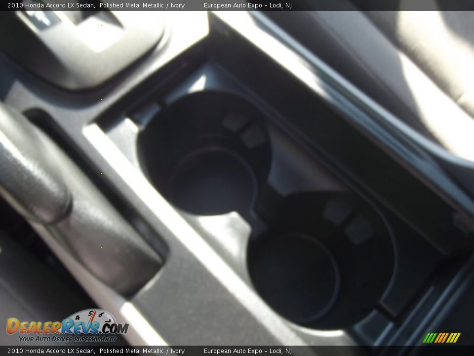 2010 Honda Accord LX Sedan Polished Metal Metallic / Ivory Photo #28