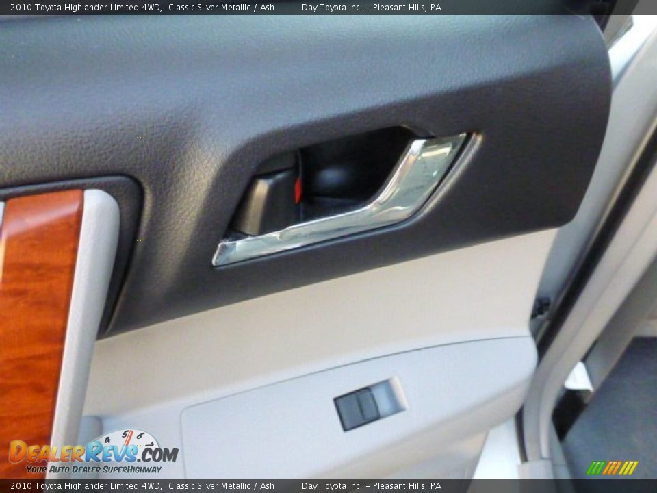 2010 Toyota Highlander Limited 4WD Classic Silver Metallic / Ash Photo #13