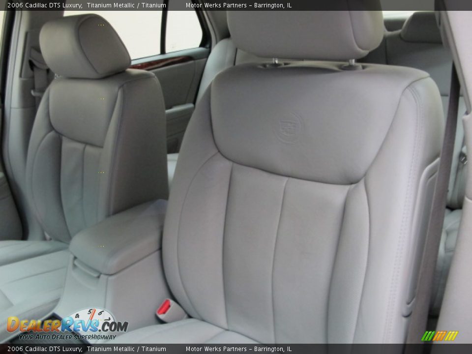 2006 Cadillac DTS Luxury Titanium Metallic / Titanium Photo #17