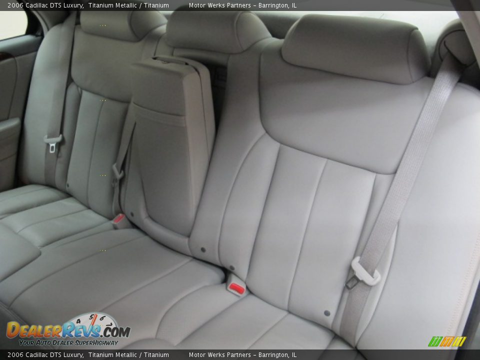 2006 Cadillac DTS Luxury Titanium Metallic / Titanium Photo #19