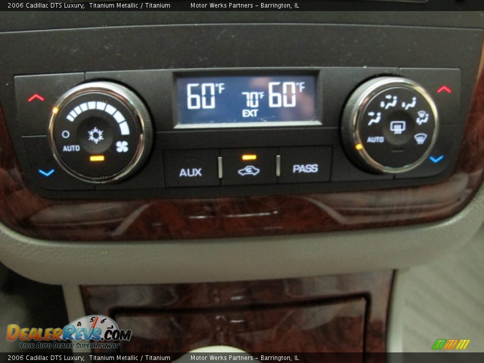 2006 Cadillac DTS Luxury Titanium Metallic / Titanium Photo #30