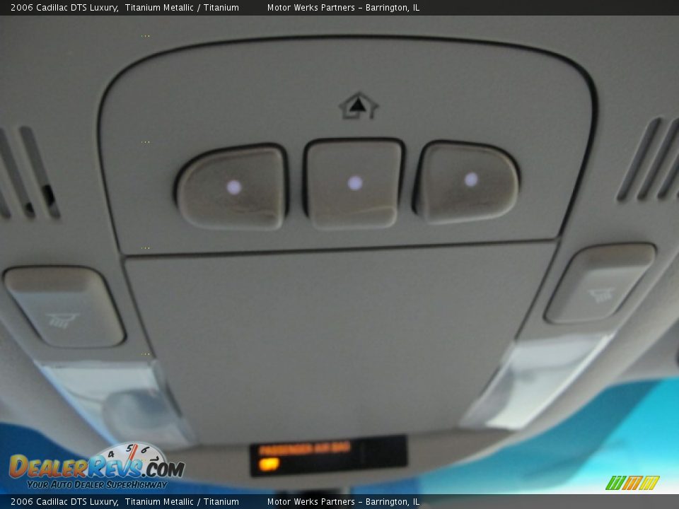 2006 Cadillac DTS Luxury Titanium Metallic / Titanium Photo #31