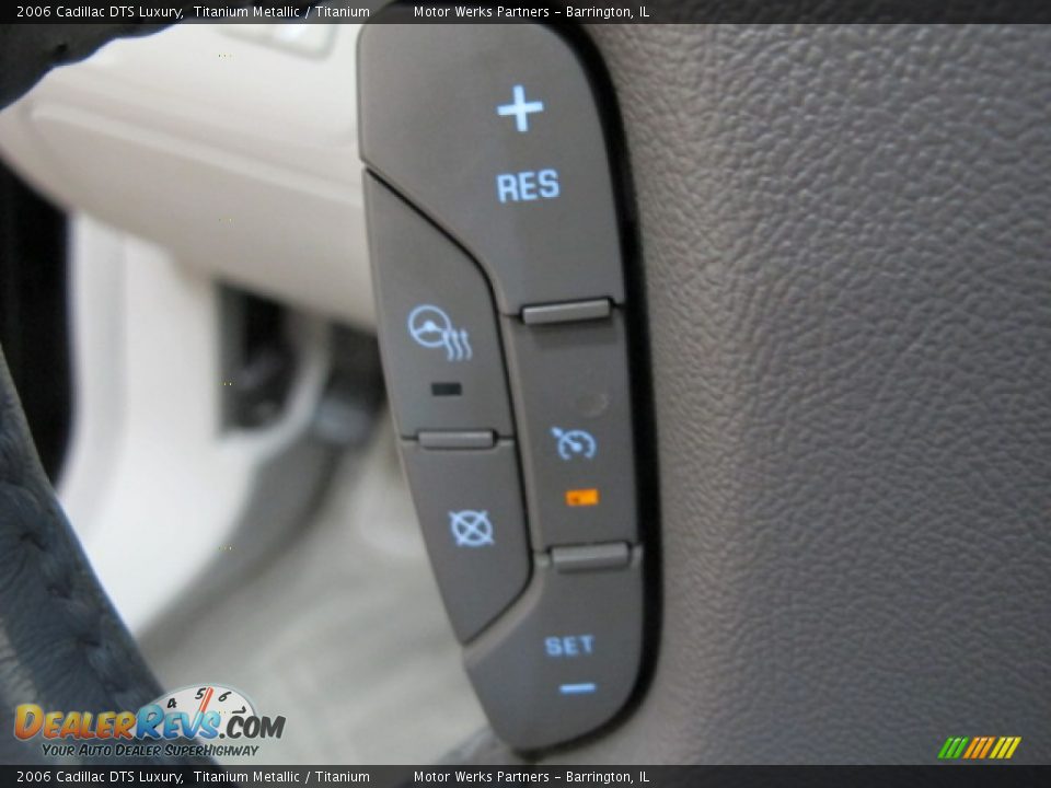 2006 Cadillac DTS Luxury Titanium Metallic / Titanium Photo #34