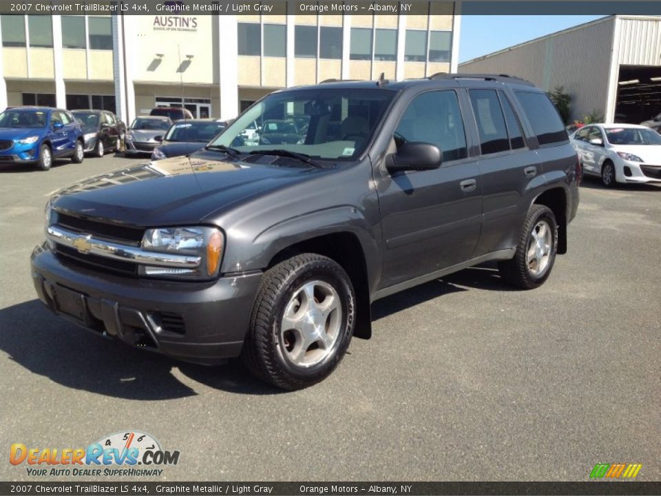 2007 Chevrolet TrailBlazer LS 4x4 Graphite Metallic / Light Gray Photo #3