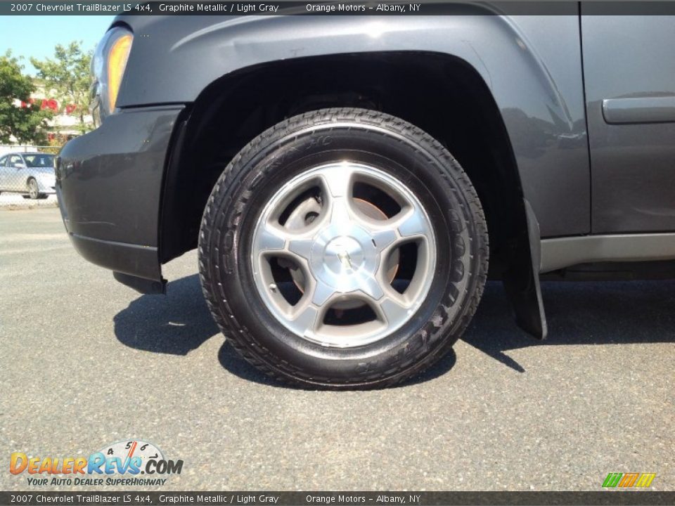 2007 Chevrolet TrailBlazer LS 4x4 Graphite Metallic / Light Gray Photo #9