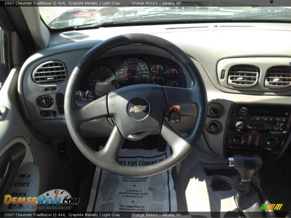 2007 Chevrolet TrailBlazer LS 4x4 Graphite Metallic / Light Gray Photo #11