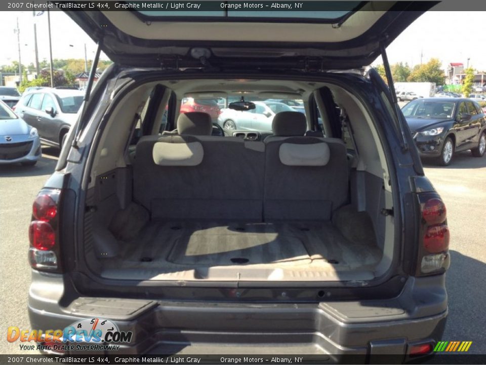 2007 Chevrolet TrailBlazer LS 4x4 Graphite Metallic / Light Gray Photo #22