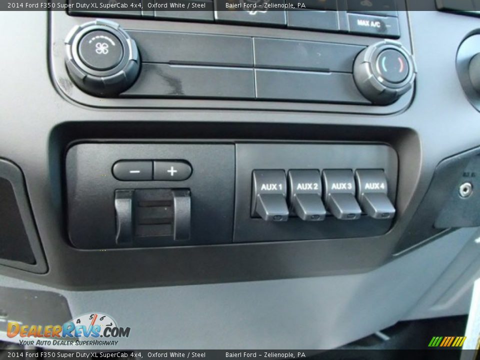 2014 Ford F350 Super Duty XL SuperCab 4x4 Oxford White / Steel Photo #17