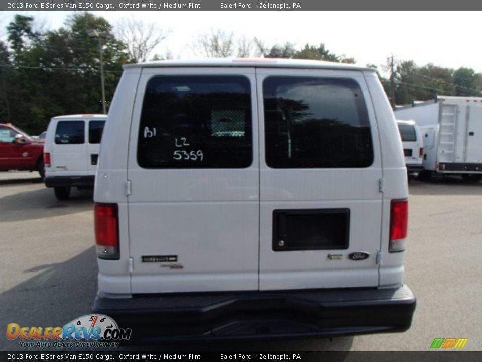 2013 Ford E Series Van E150 Cargo Oxford White / Medium Flint Photo #7