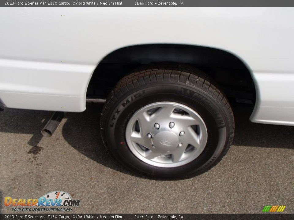 2013 Ford E Series Van E150 Cargo Oxford White / Medium Flint Photo #9