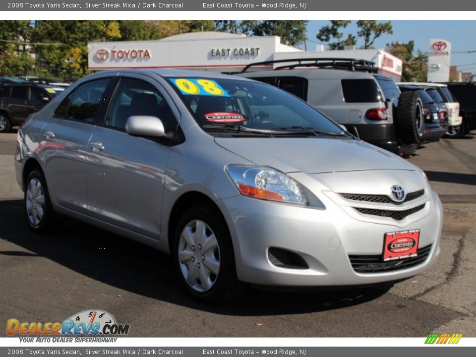 2008 Toyota Yaris Sedan Silver Streak Mica / Dark Charcoal Photo #1