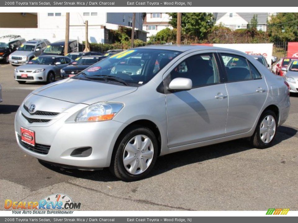 2008 Toyota Yaris Sedan Silver Streak Mica / Dark Charcoal Photo #3