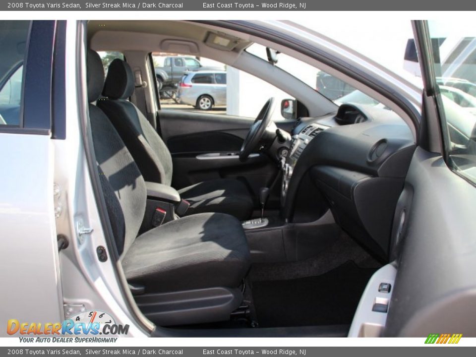 2008 Toyota Yaris Sedan Silver Streak Mica / Dark Charcoal Photo #8
