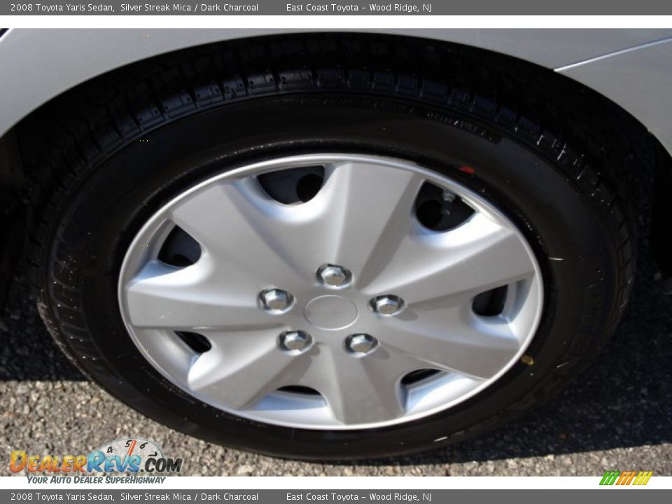 2008 Toyota Yaris Sedan Silver Streak Mica / Dark Charcoal Photo #15