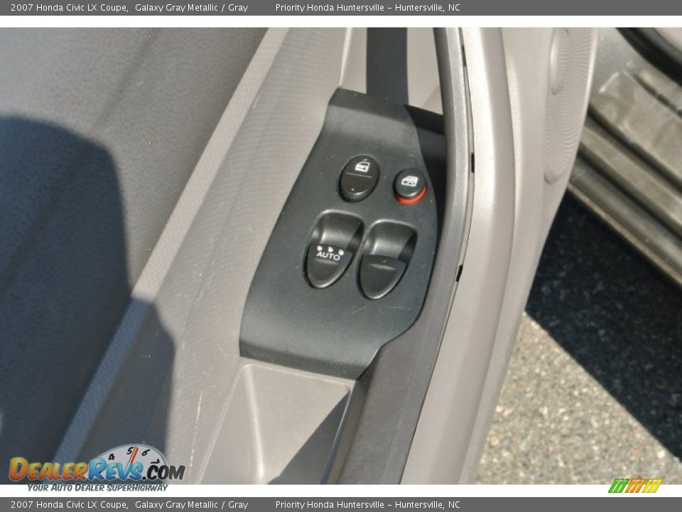 2007 Honda Civic LX Coupe Galaxy Gray Metallic / Gray Photo #11