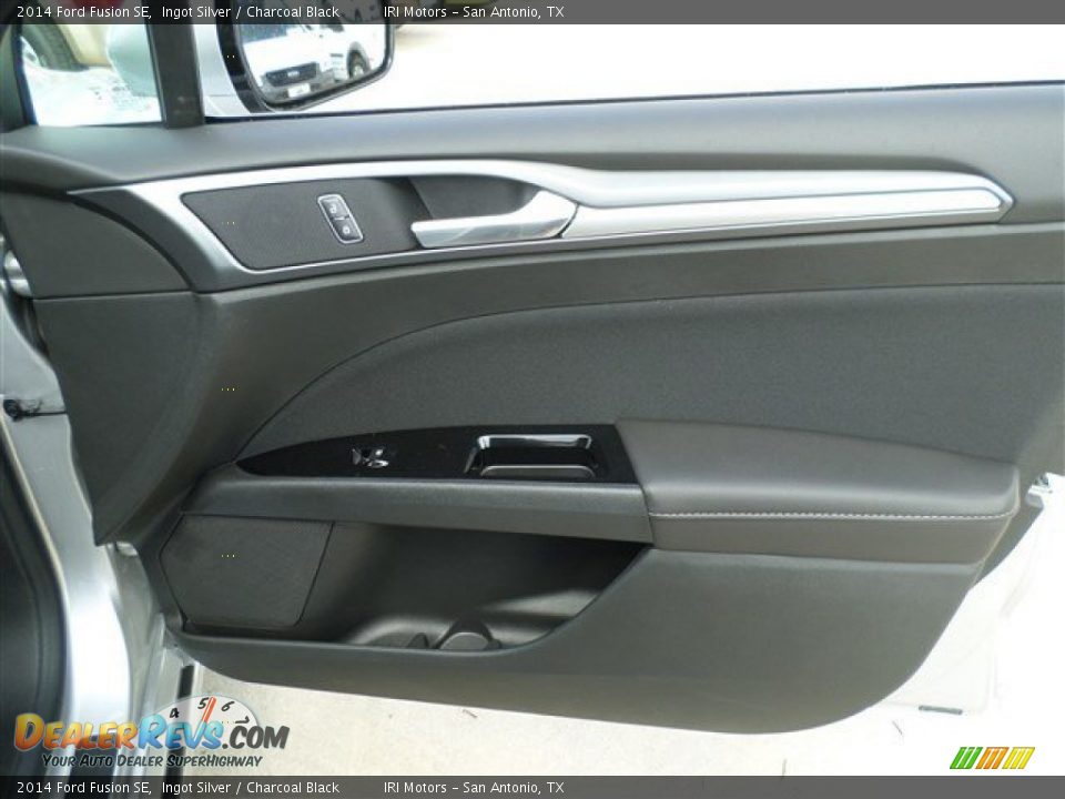 2014 Ford Fusion SE Ingot Silver / Charcoal Black Photo #9