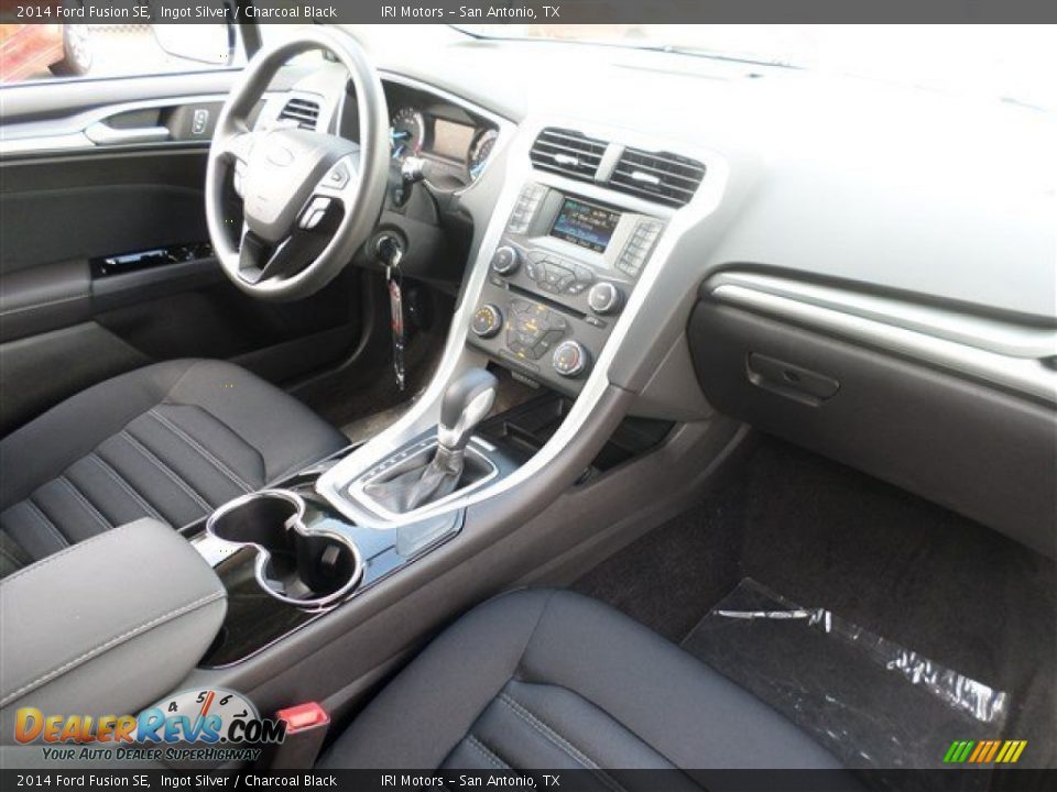 2014 Ford Fusion SE Ingot Silver / Charcoal Black Photo #11