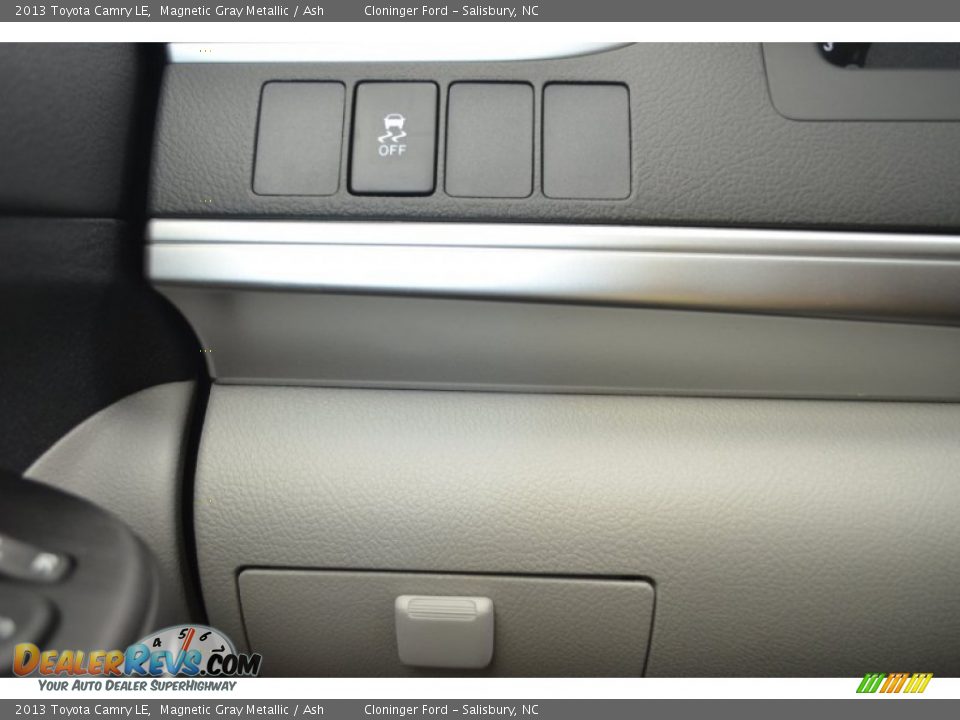 2013 Toyota Camry LE Magnetic Gray Metallic / Ash Photo #16
