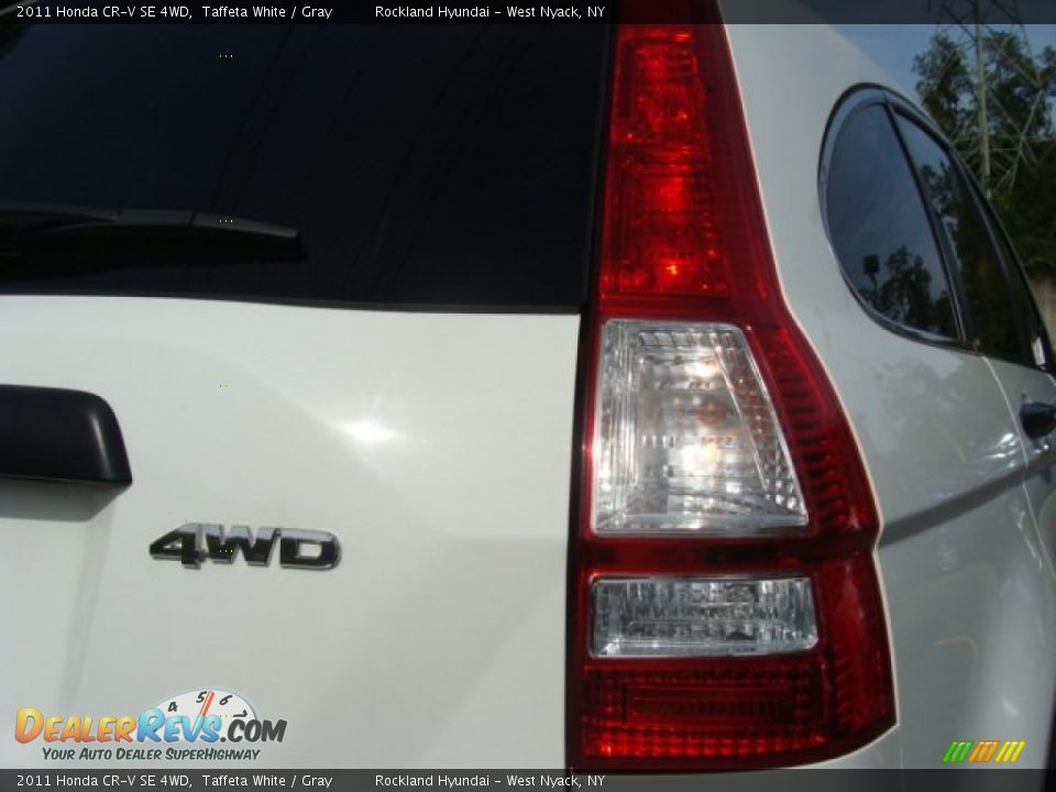 2011 Honda CR-V SE 4WD Taffeta White / Gray Photo #19