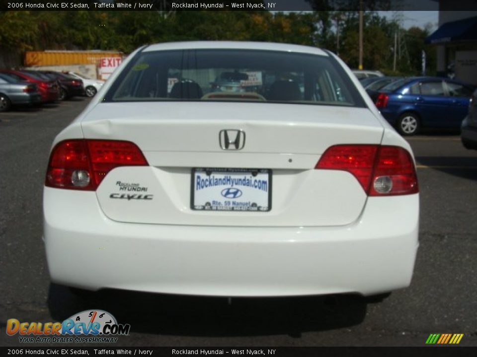 2006 Honda Civic EX Sedan Taffeta White / Ivory Photo #5