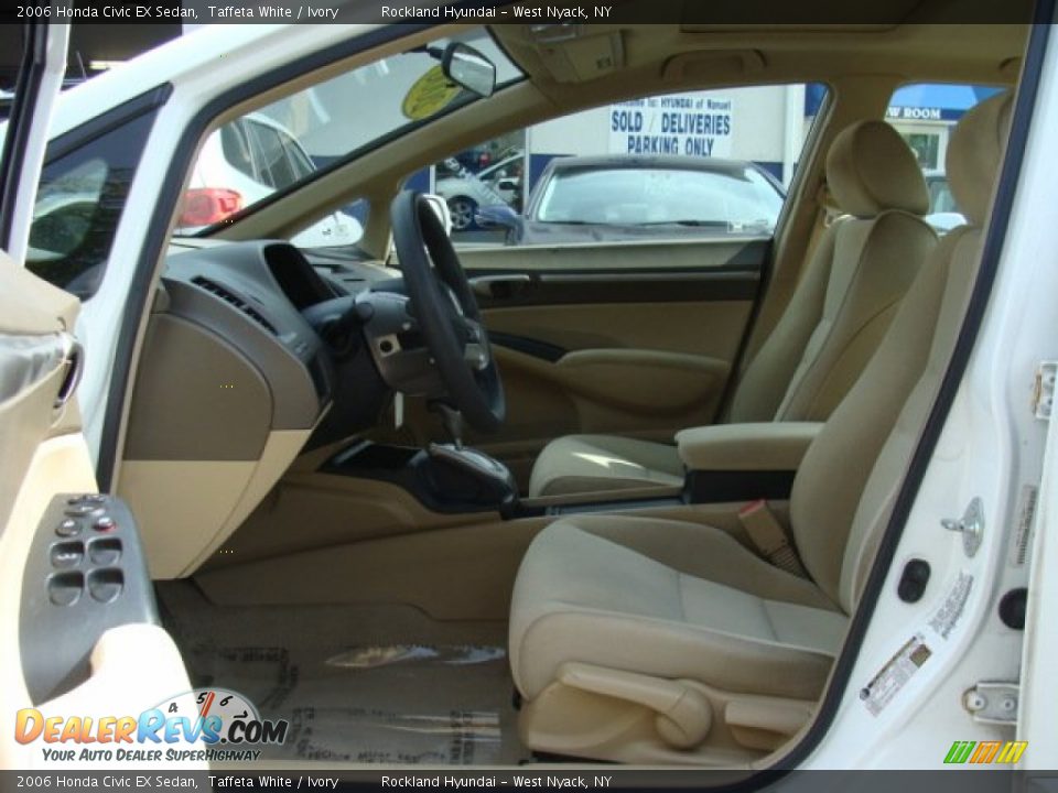 2006 Honda Civic EX Sedan Taffeta White / Ivory Photo #10