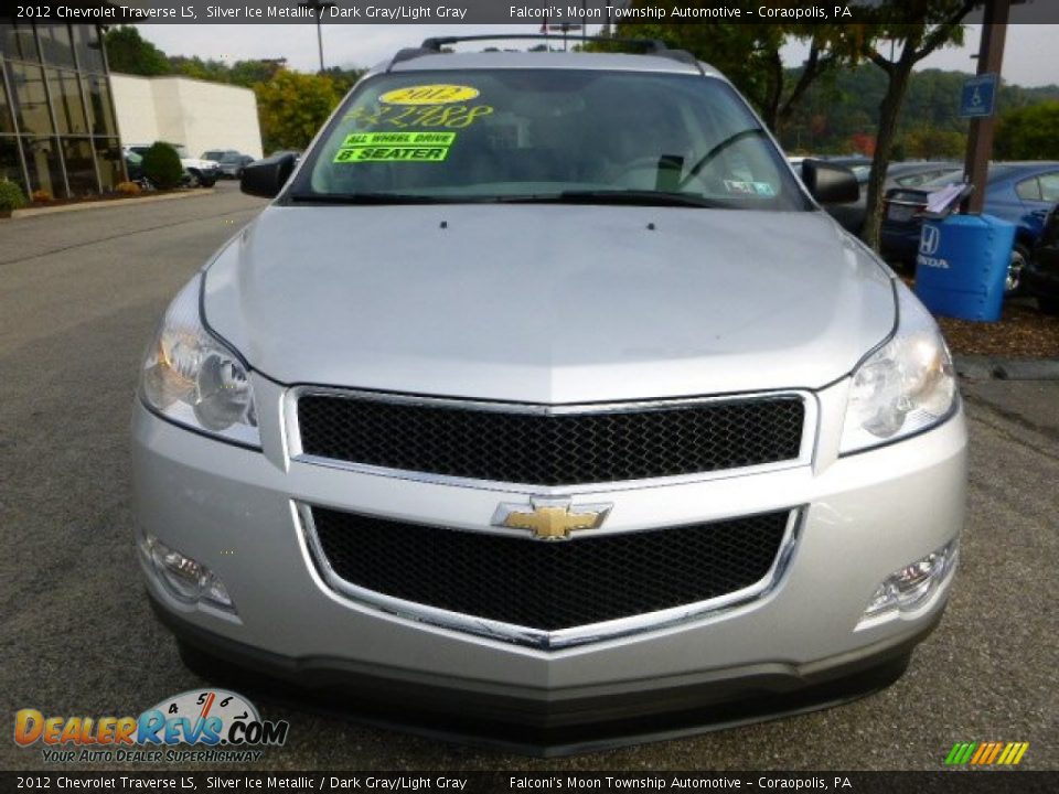 2012 Chevrolet Traverse LS Silver Ice Metallic / Dark Gray/Light Gray Photo #8