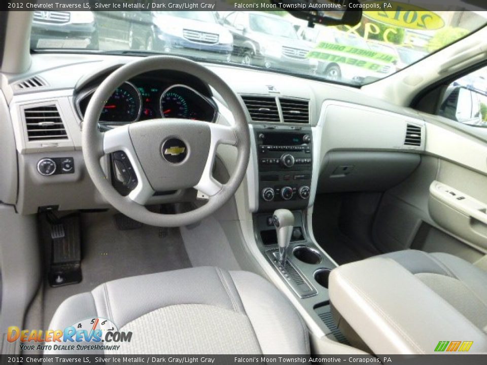 2012 Chevrolet Traverse LS Silver Ice Metallic / Dark Gray/Light Gray Photo #19