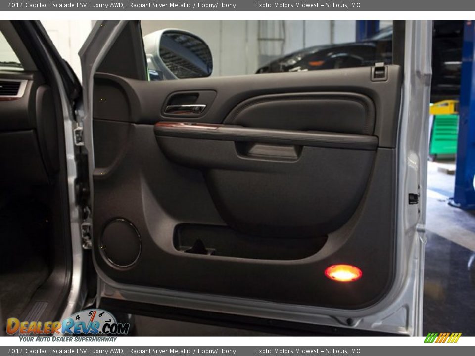 2012 Cadillac Escalade ESV Luxury AWD Radiant Silver Metallic / Ebony/Ebony Photo #29