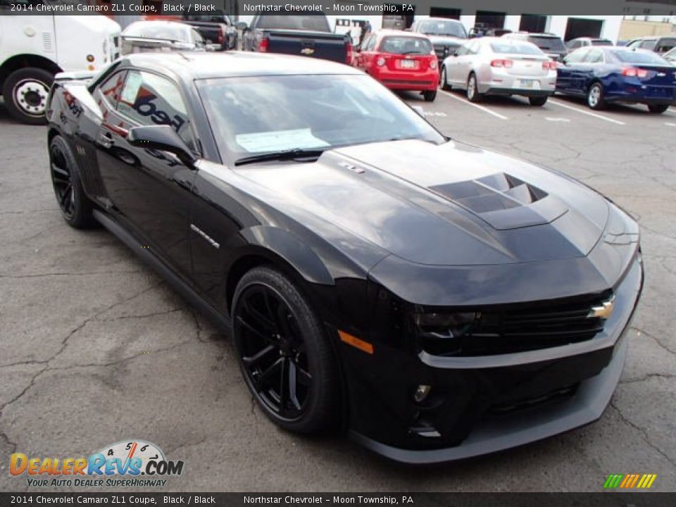 Front 3/4 View of 2014 Chevrolet Camaro ZL1 Coupe Photo #3