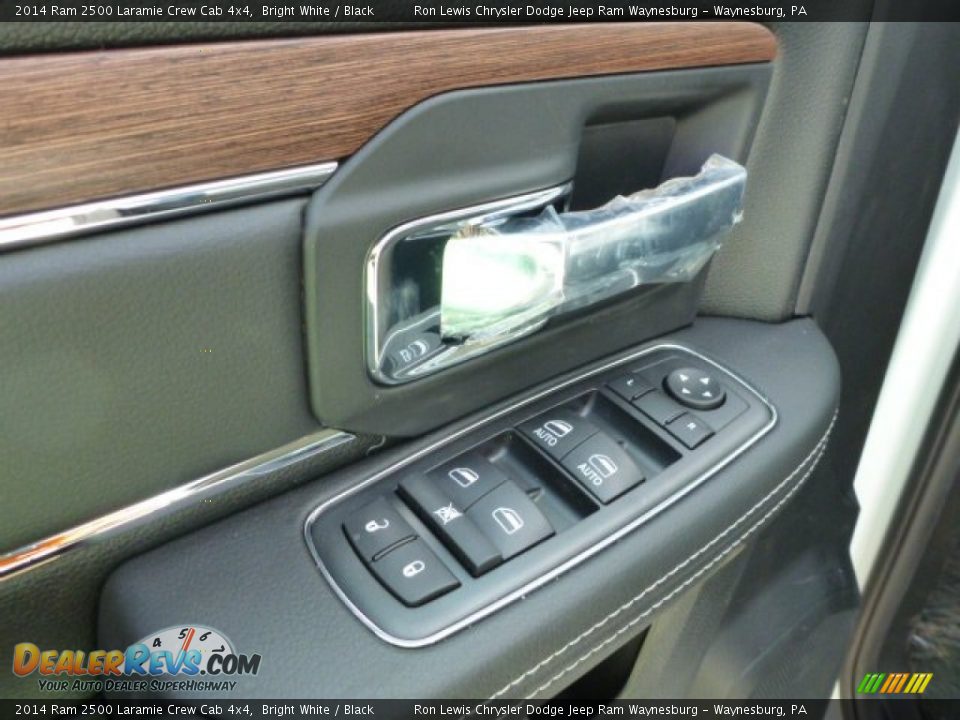 2014 Ram 2500 Laramie Crew Cab 4x4 Bright White / Black Photo #15