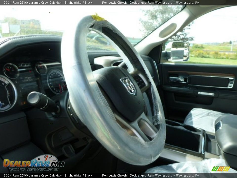 2014 Ram 2500 Laramie Crew Cab 4x4 Bright White / Black Photo #17
