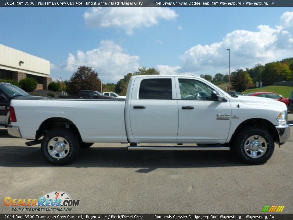2014 Ram 3500 Tradesman Crew Cab 4x4 Bright White / Black/Diesel Gray Photo #7