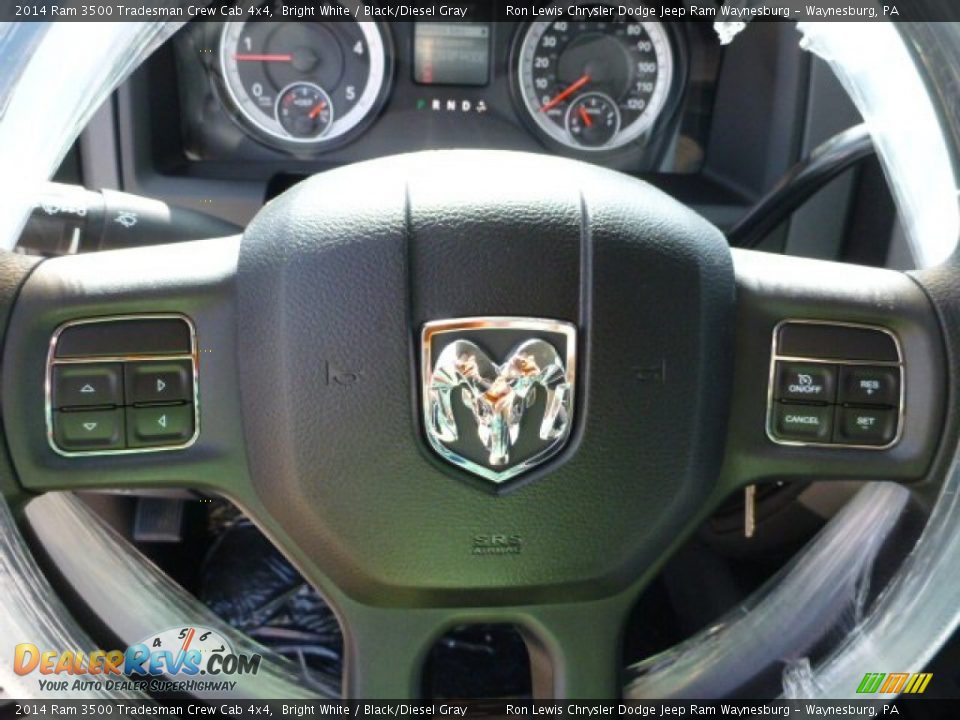 2014 Ram 3500 Tradesman Crew Cab 4x4 Bright White / Black/Diesel Gray Photo #18