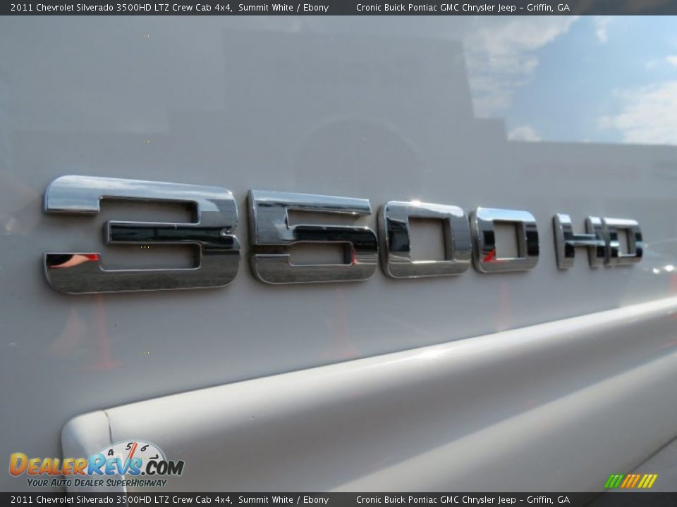 2011 Chevrolet Silverado 3500HD LTZ Crew Cab 4x4 Summit White / Ebony Photo #10
