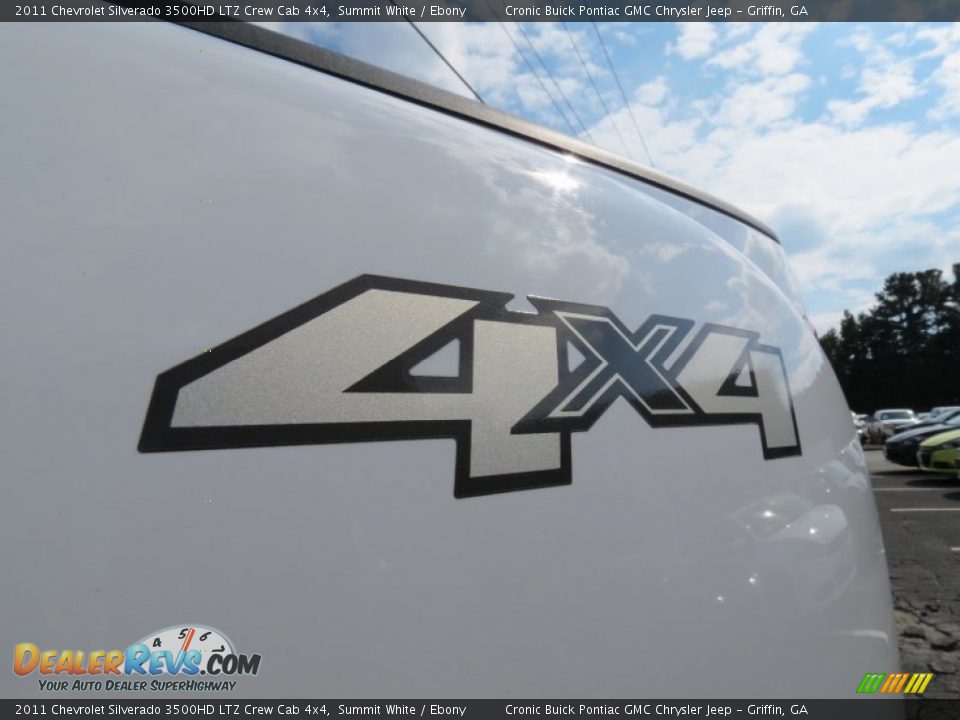 2011 Chevrolet Silverado 3500HD LTZ Crew Cab 4x4 Summit White / Ebony Photo #15