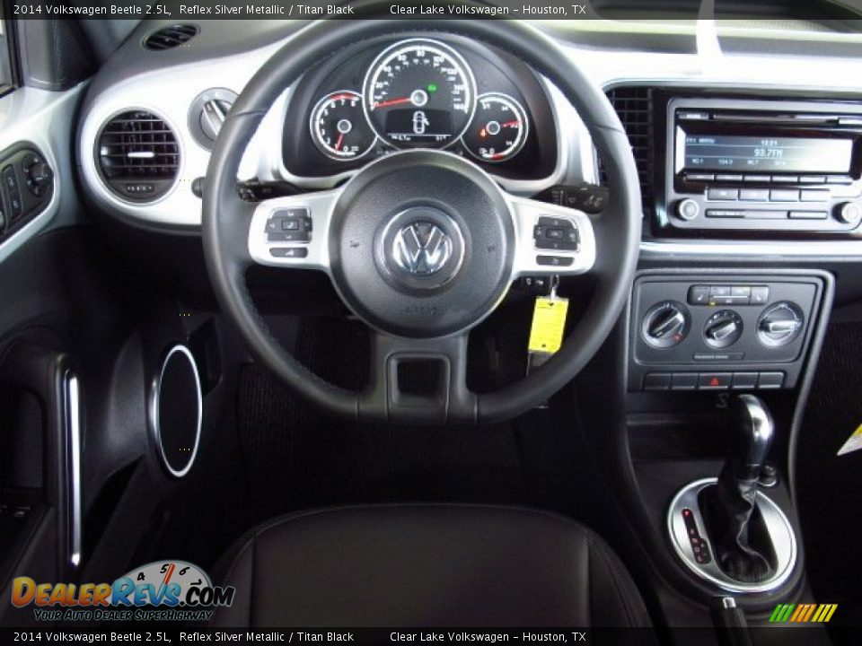 2014 Volkswagen Beetle 2.5L Reflex Silver Metallic / Titan Black Photo #13