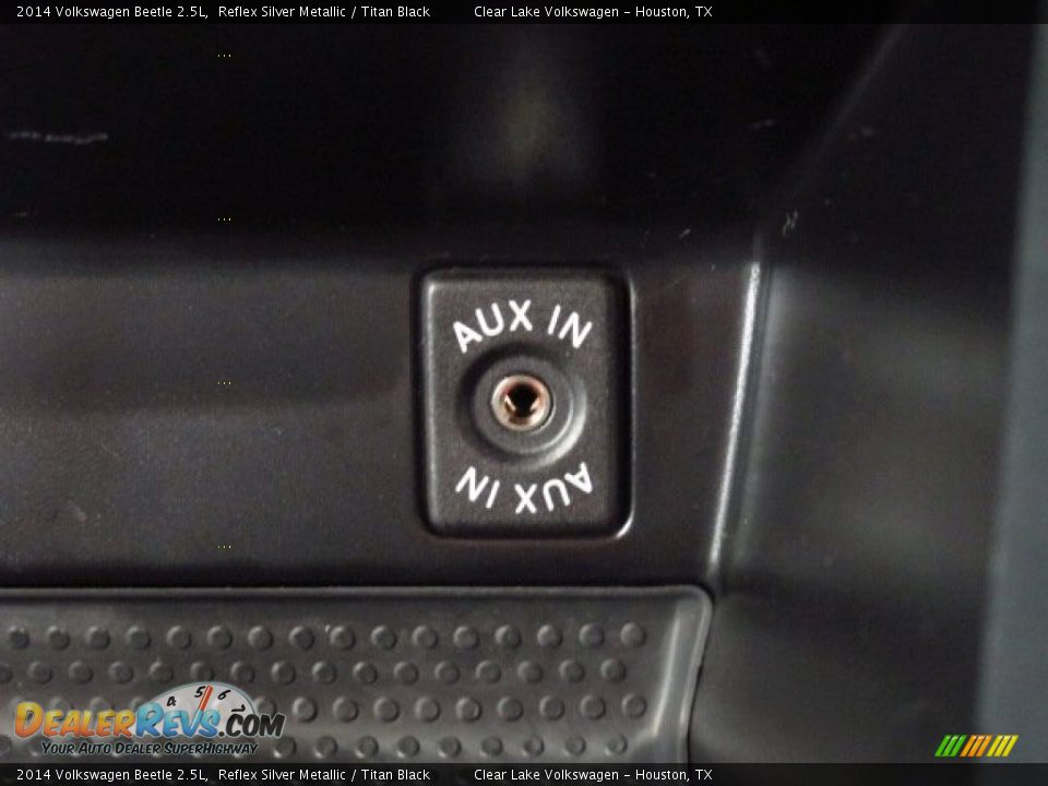 2014 Volkswagen Beetle 2.5L Reflex Silver Metallic / Titan Black Photo #20