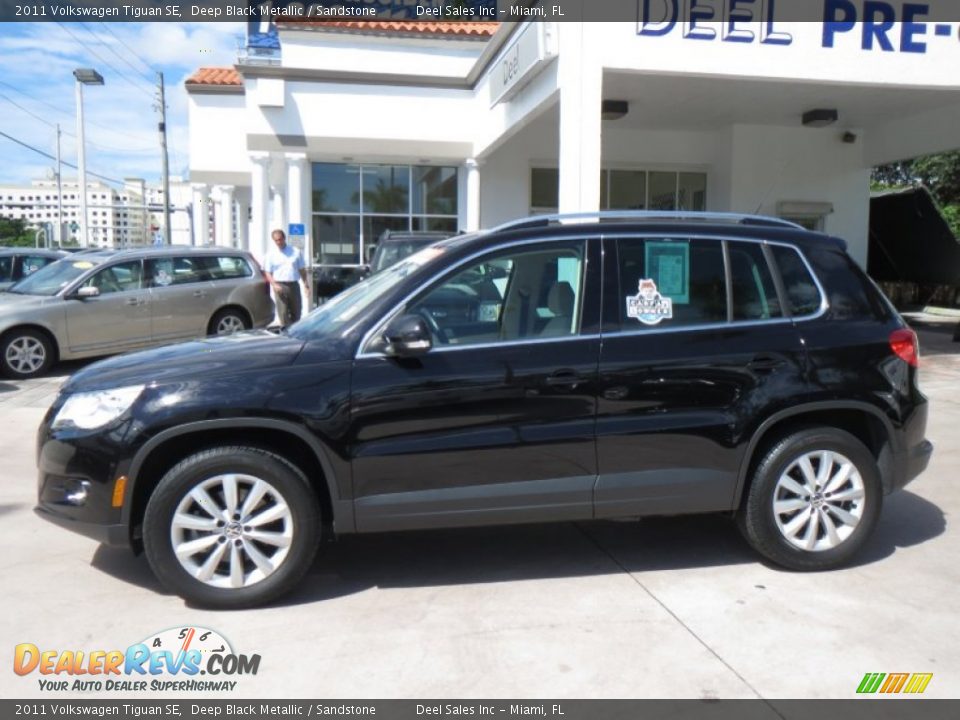 2011 Volkswagen Tiguan SE Deep Black Metallic / Sandstone Photo #2